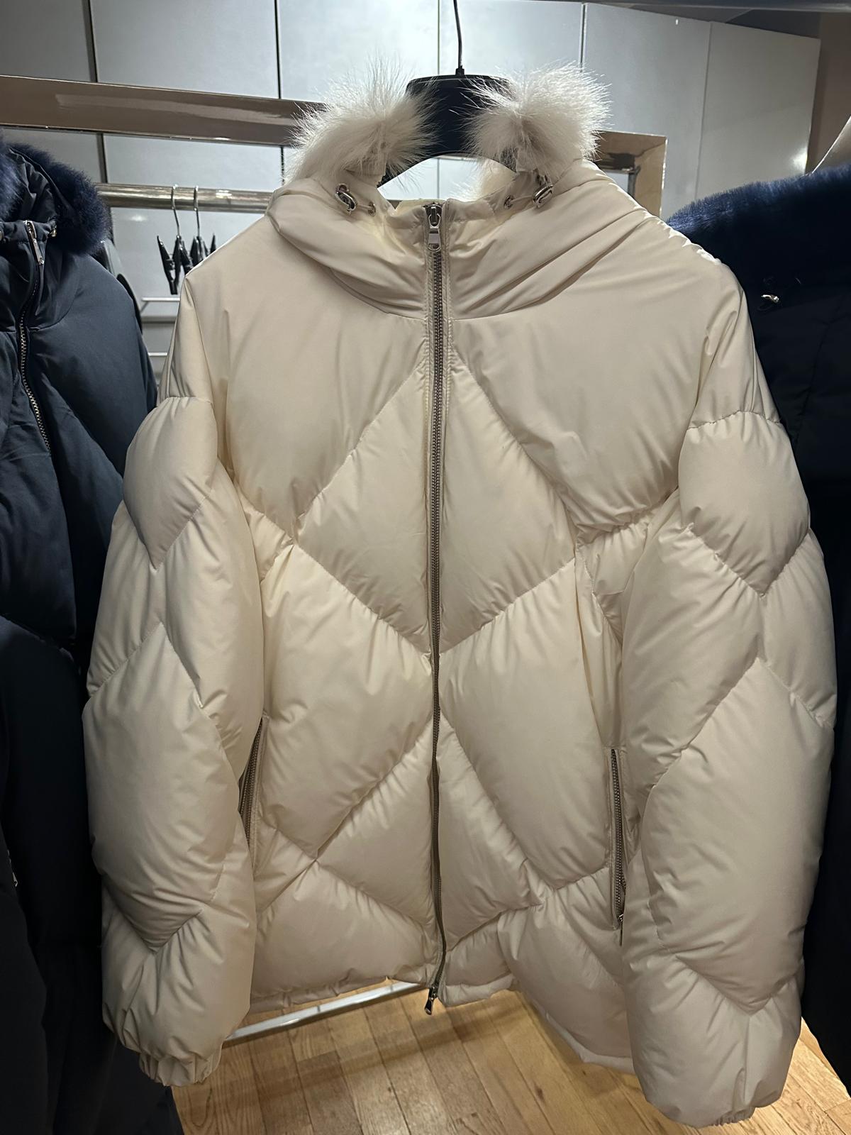 Lightweight Hooded Down Jacket - White