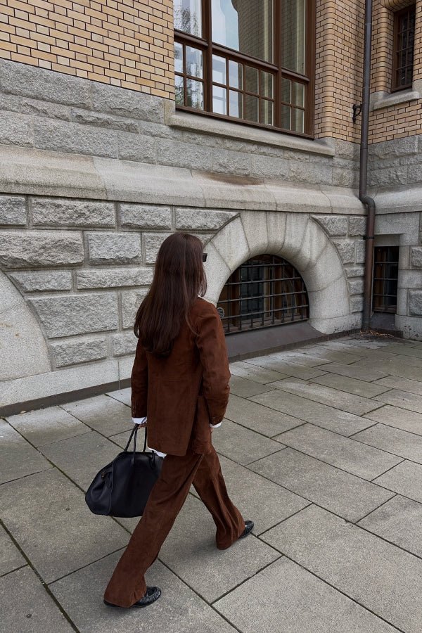 Lane Women’s Low - Waist Suede Leather Trousers - Milk Brown - Bigardini