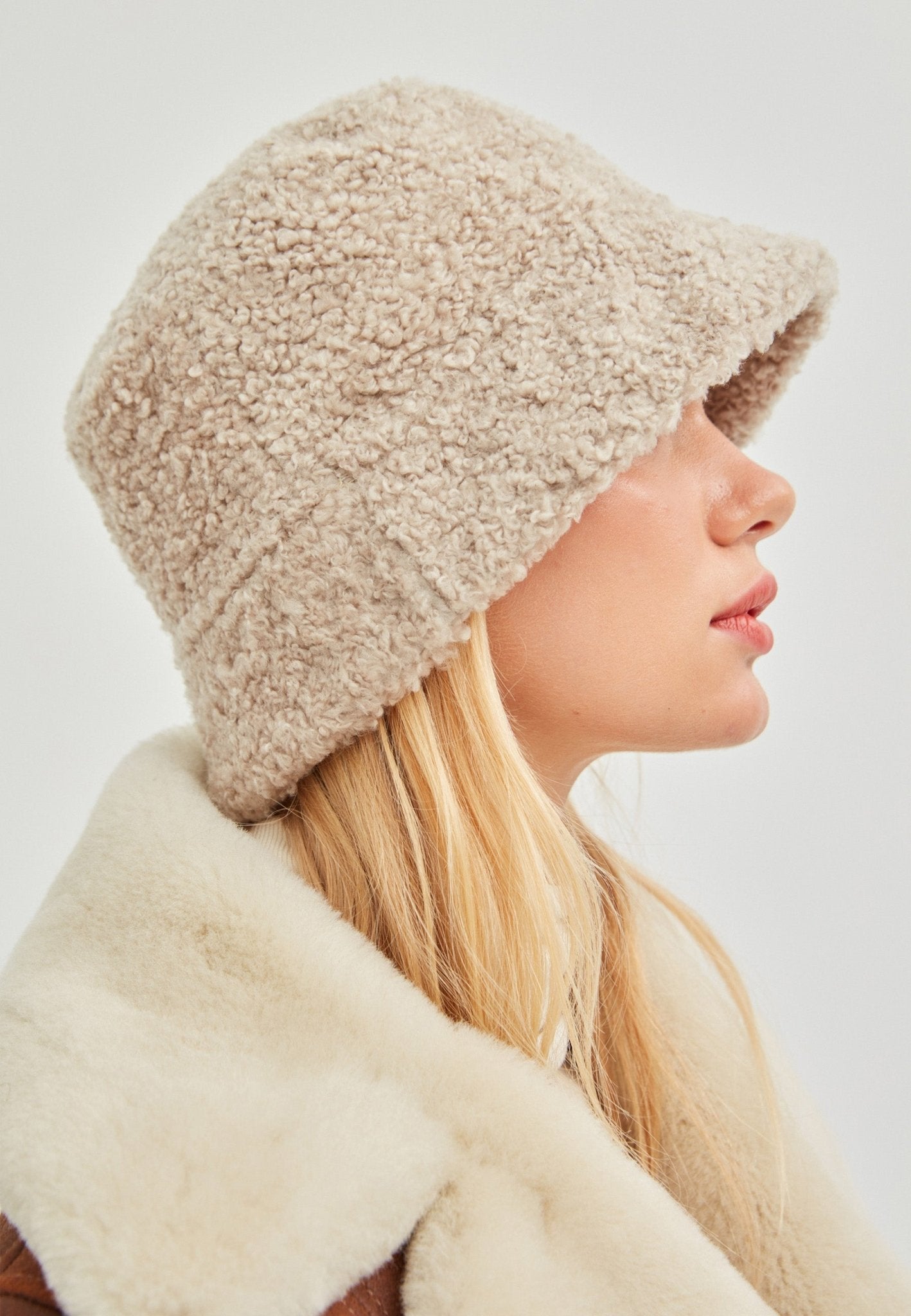 London Womens Shearling Bucket Hat - Bigardini Leather
